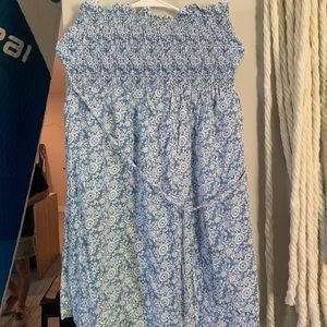 Short fitted blue and white summer strapless dress